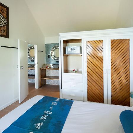 Oarsman'S Bay Lodge Naisisili Extérieur photo